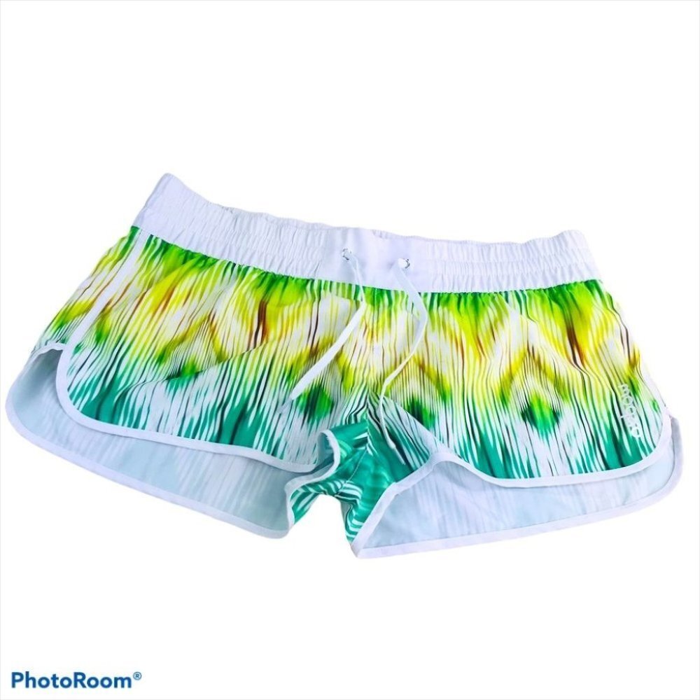 Oxbow Elasticated Beach volley Swim  Exercise Gym white short Women size 30